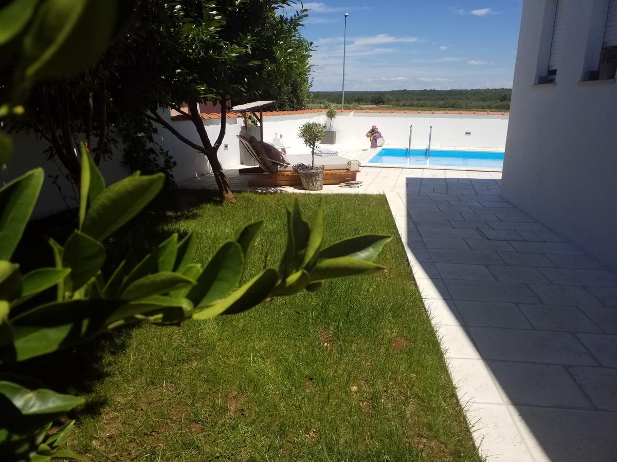 Villa Casa Emilia Umago Esterno foto
